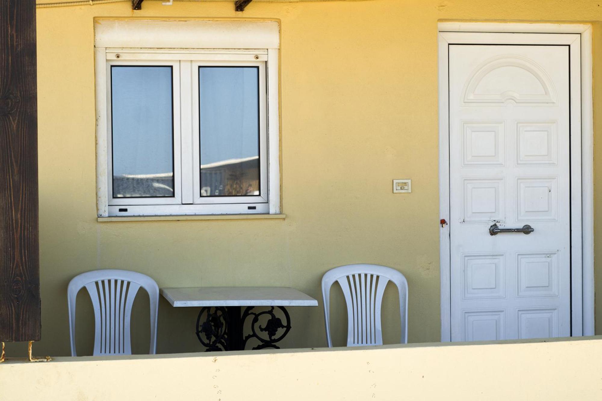 Pink Sand Sea Apartment Adelianósz Kámbosz Kültér fotó